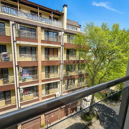 1br Golden Urban Nest With Parking Апартамент