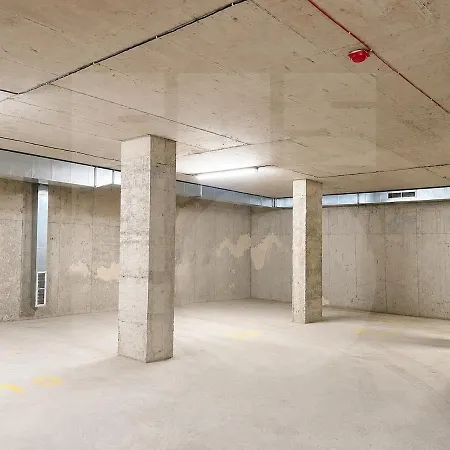 1br Golden Urban Nest With Parking Варна