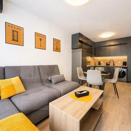 1br Golden Urban Nest With Parking Апартамент *
