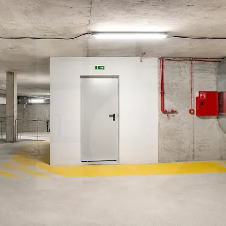 1br Golden Urban Nest With Parking * Варна