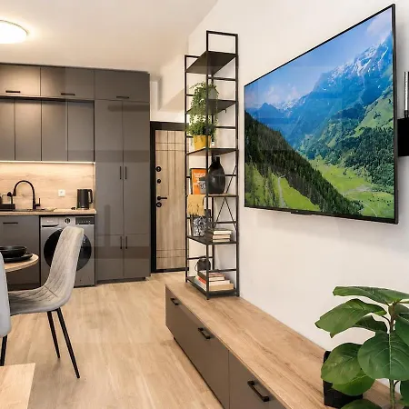 1br Golden Urban Nest With Parking Апартамент